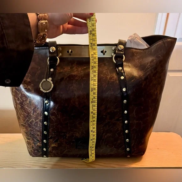 👜 Patricia Nash Abstract Animal Print Benvenuto Leather Tote - Picture 2 of 11